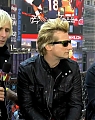 Green_Day_VH1_News_Interview_2012_28129_mp40144.jpg