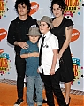 171014_2006-04-01_-_Nickelodeon_Kid__s_Choice_Awards_-_Orange_Carpet_-_064.jpg